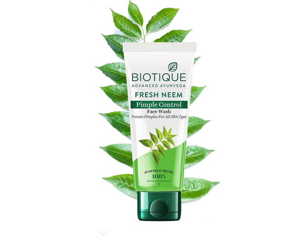 12 Best Pimple Cleanser in India 2024: Top Brands