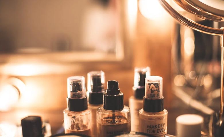 Understanding Oil-Free Foundations